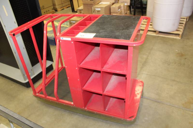 lot 20 image: 4-Wheel Pick-n-pull Dolly