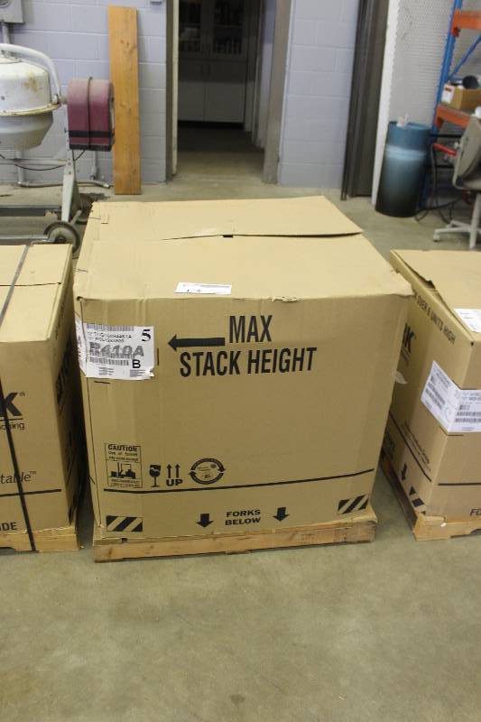lot 13 image: York 5.0T R-410A AC Unit New in Factory Crate