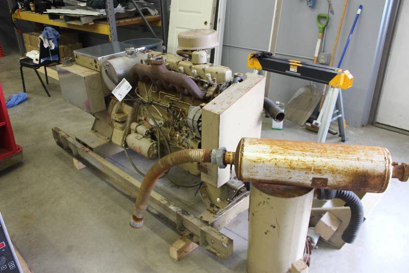 lot 3 image: Pavid Brushless Three Phase AC 208 Volt Generator