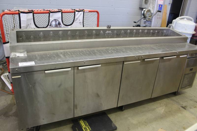 lot 7 image: Randell NSF SC Refrigerator Base w Raised Prep Rail