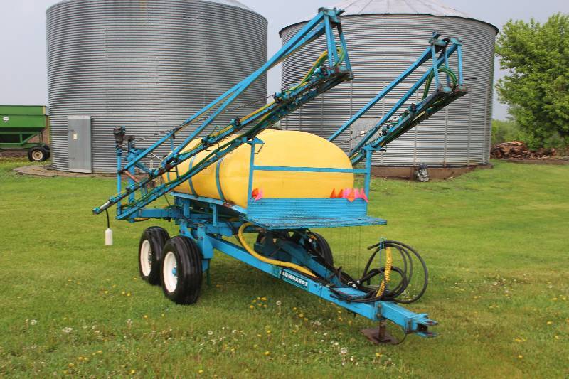 lot 88 image: Blumhardt Pull 80 foot Boom Sprayer with 500 Gallon Tank