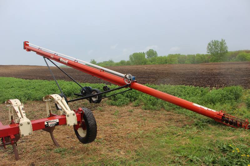 lot 98 image: Brandt 835 Grain Auger