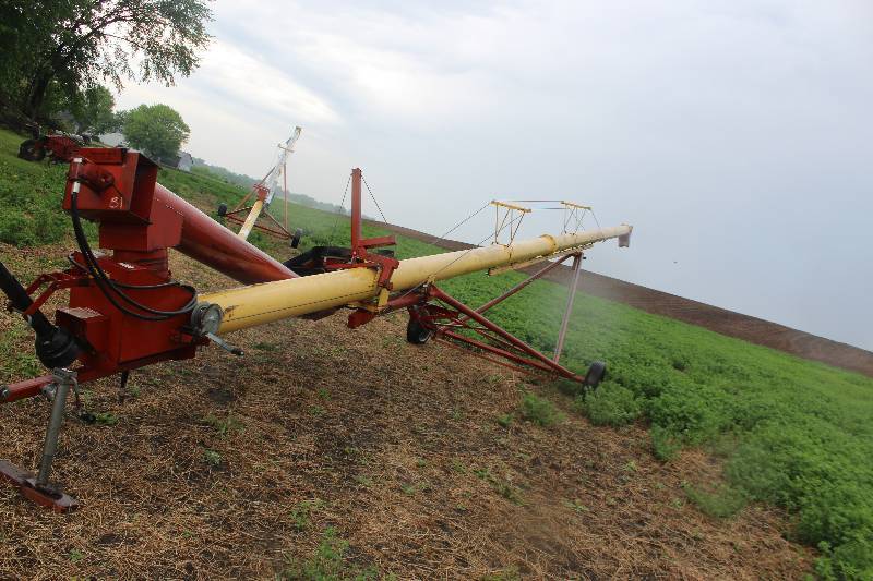 lot 99 image: Westfield  TR100 Grain Auger with Swing Hopper