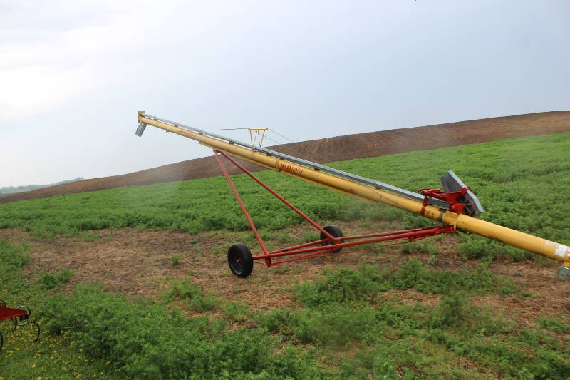 lot 100 image: Westfield 851 Grain Auger  EMD