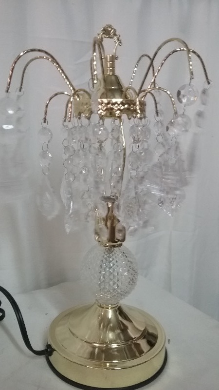 lot 69 image: 2 unit Table Lamps