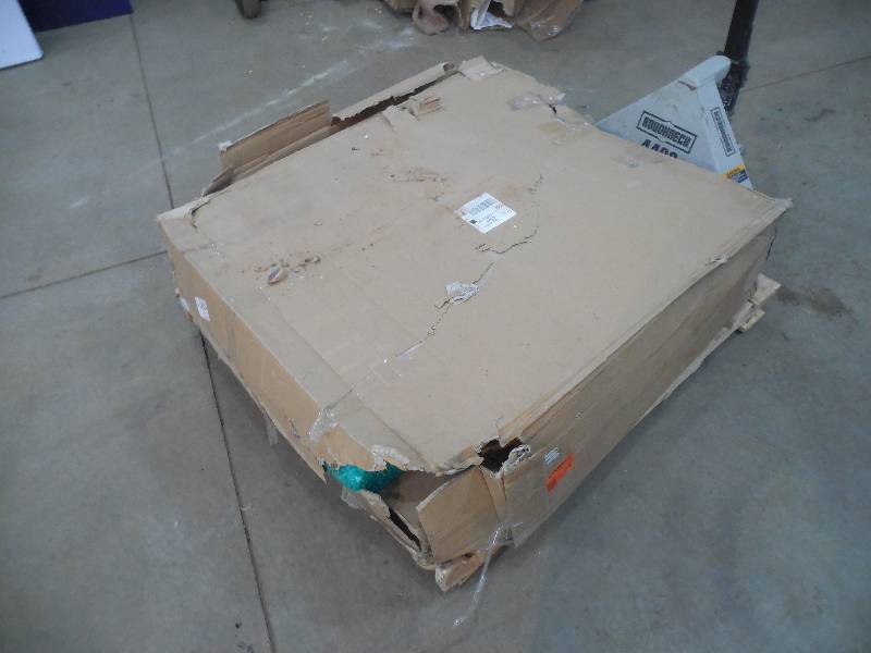 lot 24 image: 48-Box Large Packing Kit