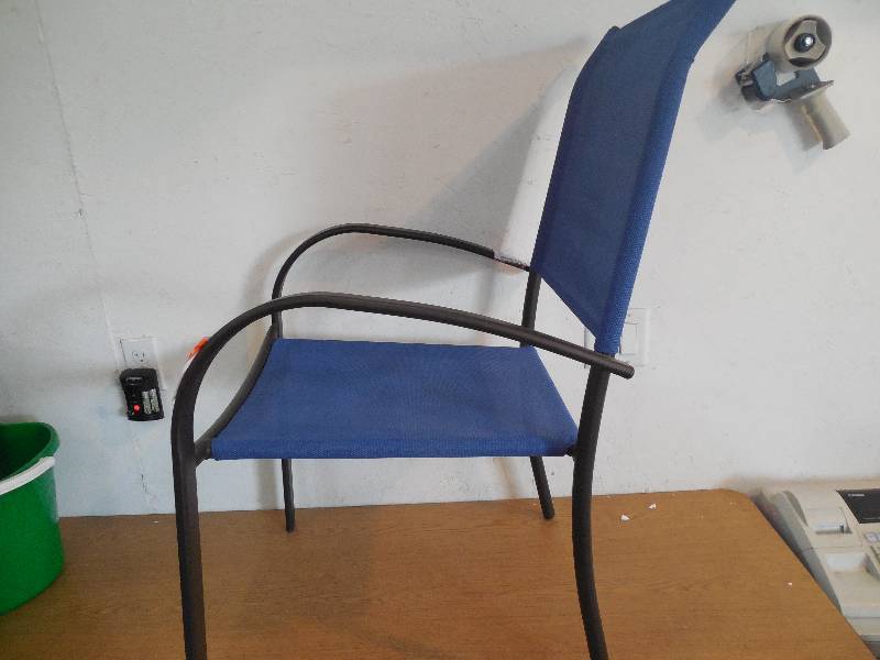 lot 76 image: PATIO CHAIR