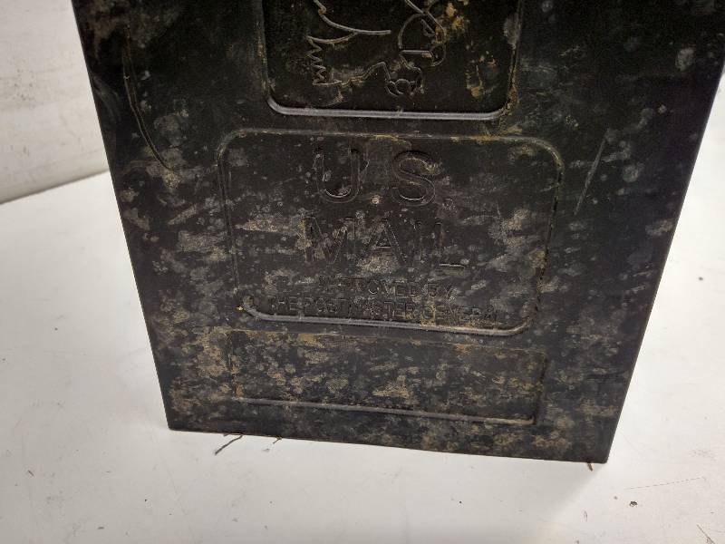 lot 82 image: Plastic Mailbox...