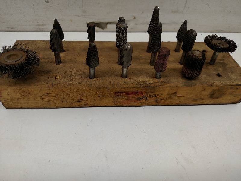 lot 105 image: Asstd Burrs & Grinding Wheels...