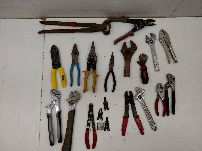 lot 106 image: Asstd Pliers & Cutters...