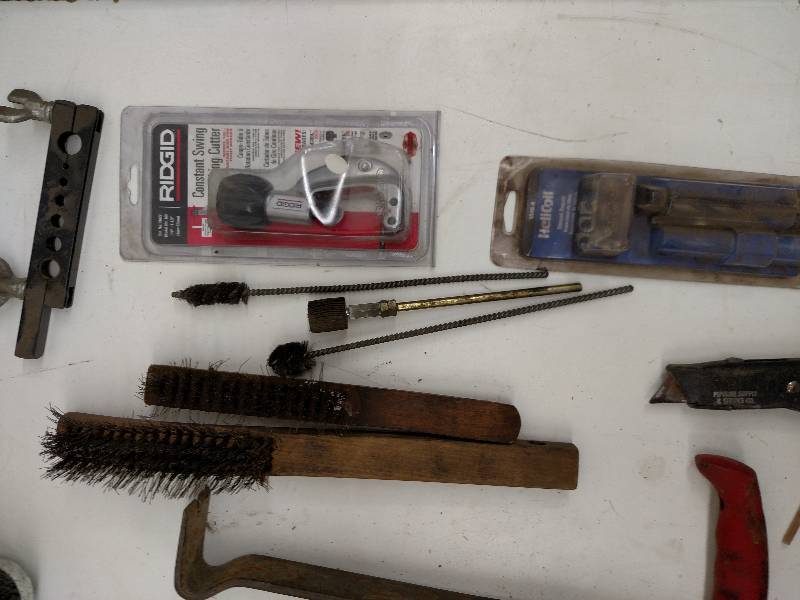 lot 109 image: Asstd Tools...