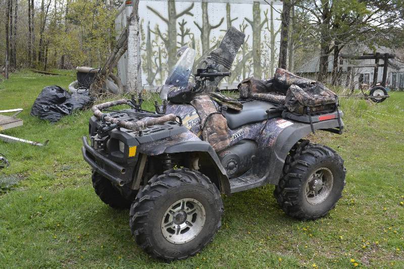 lot 3 image: Polaris Sportsman 700 4X4 ATV