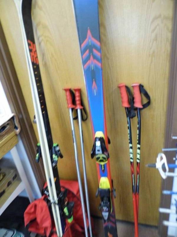 2 Sets of Skis