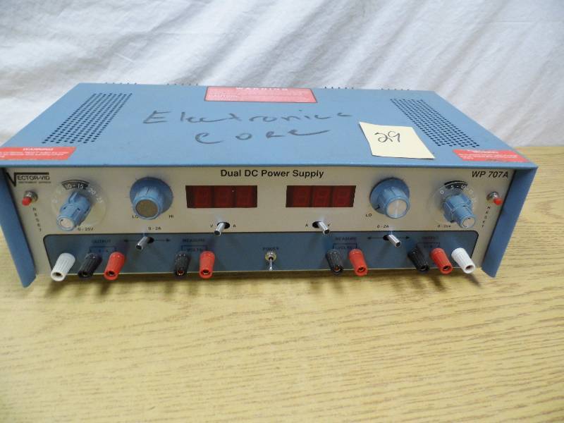 Dual DC Power Supply