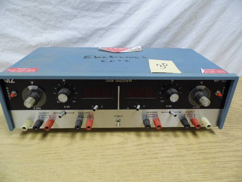 Dual DC Power Supply