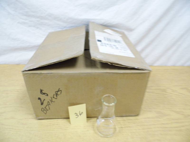 28 Glass Beakers