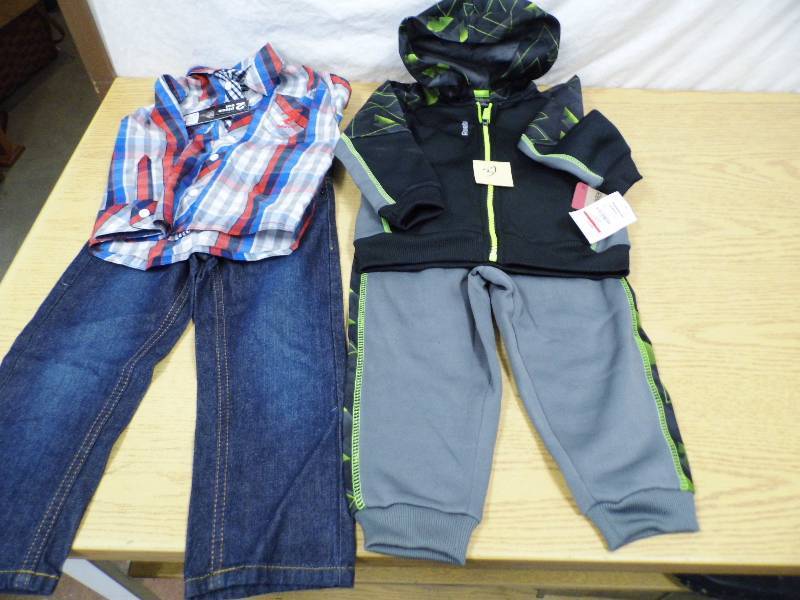 New Reebok Clothing 