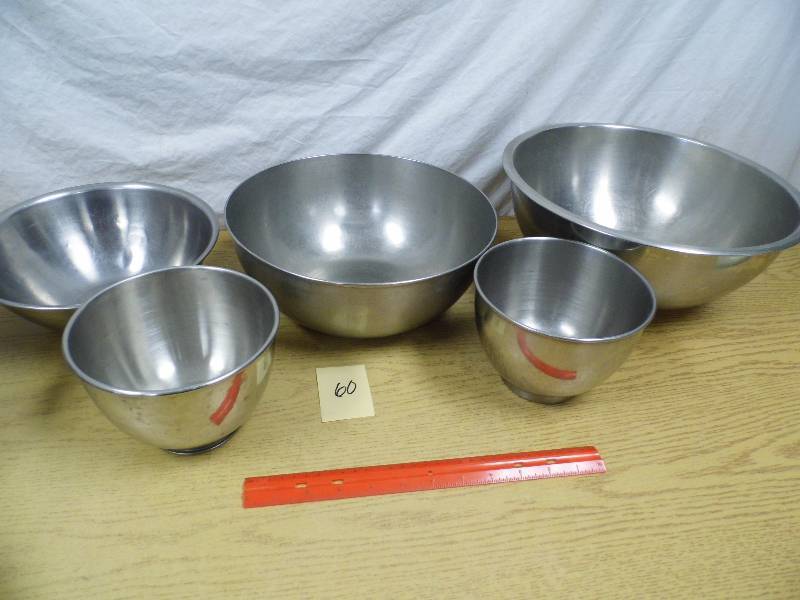 5 Mixing Bowls