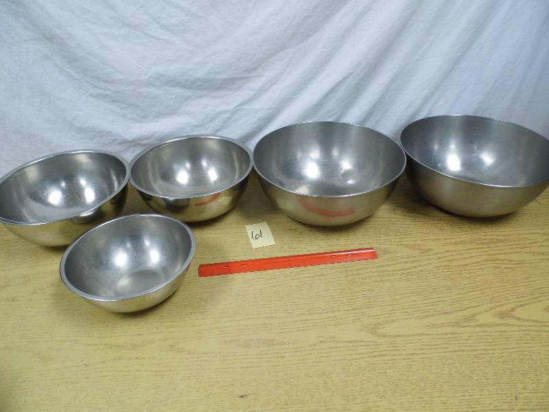 5 Mixing Bowls