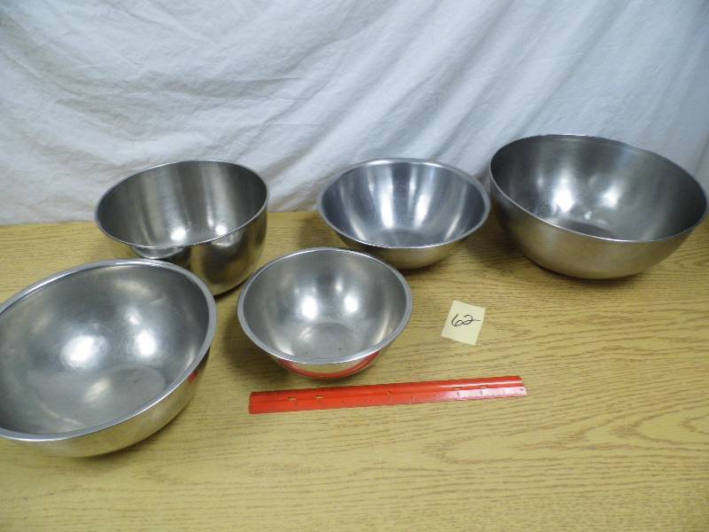 5 Mixing Bowls