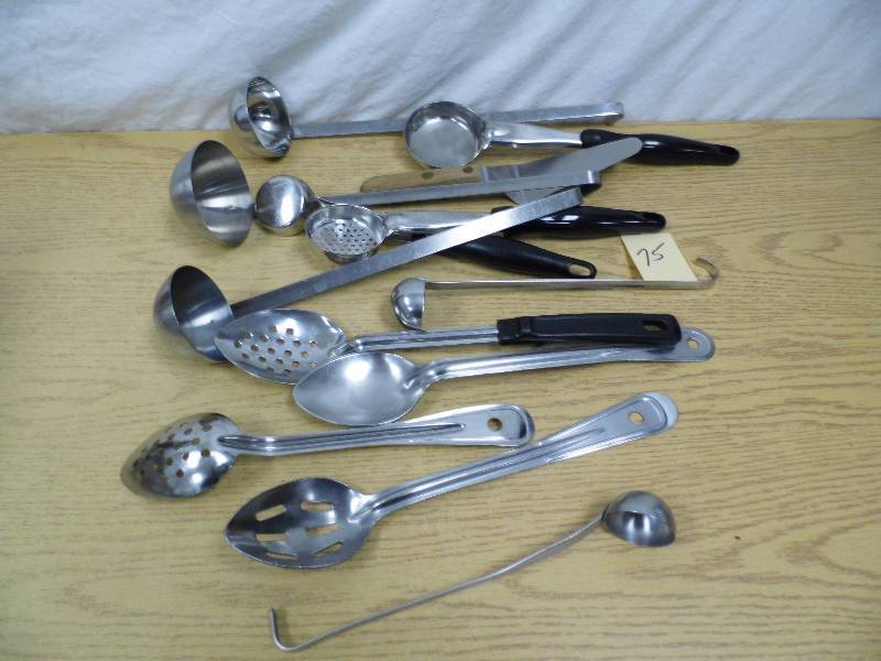 Assorted Kitchen Utensils