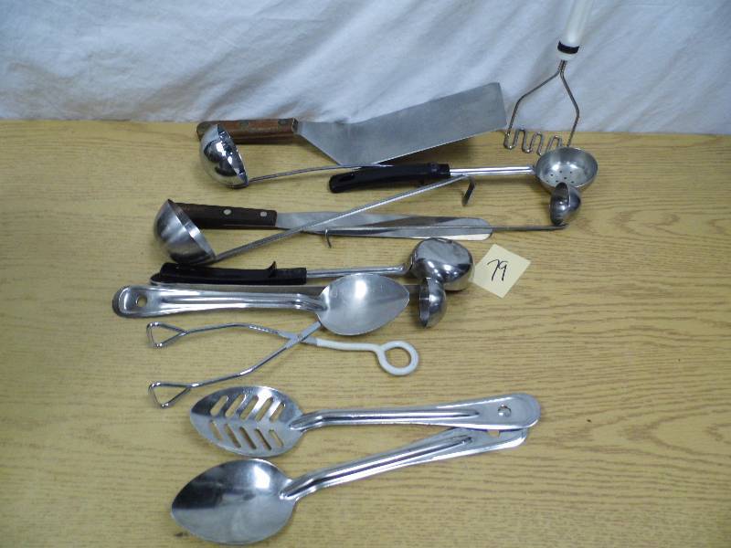 Assorted Kitchen Utensils