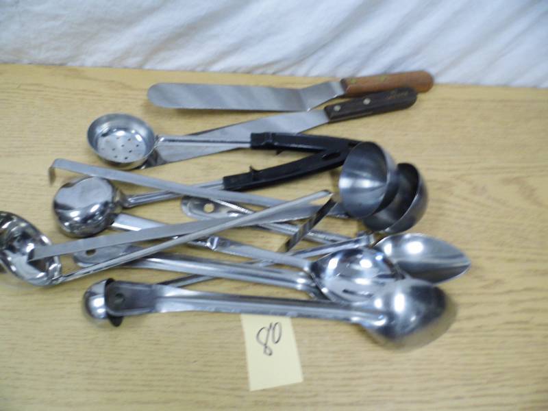 Assorted Kitchen Utensils