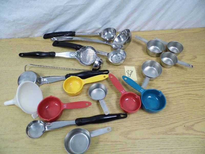 Assorted Kitchen Utensils
