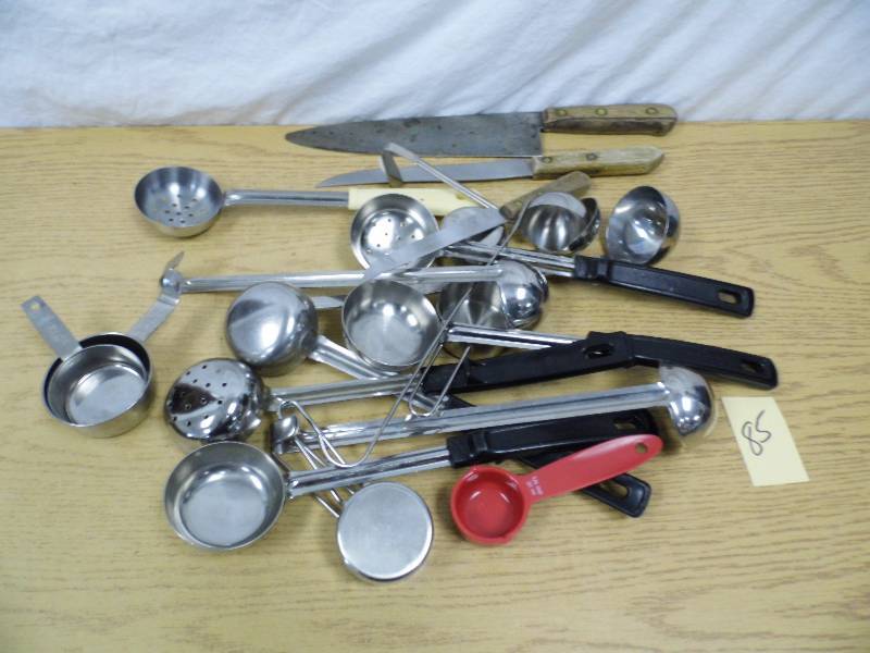 Assorted Kitchen Utensils