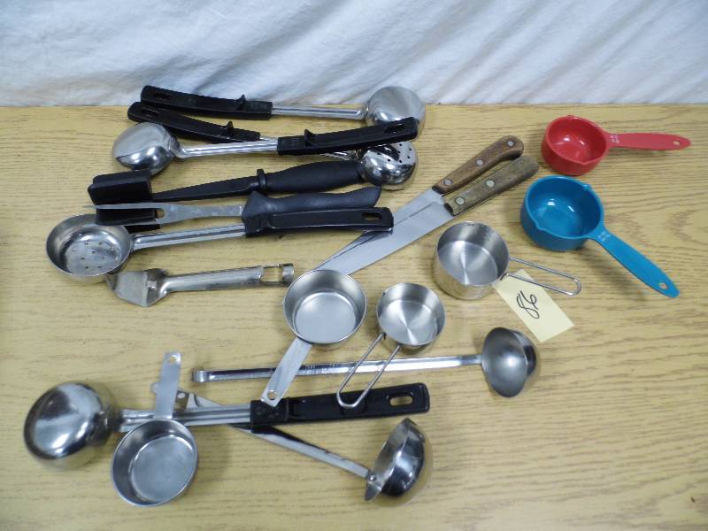 Assorted Kitchen Utensils