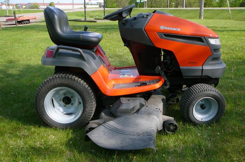 Riding Lawn Mower