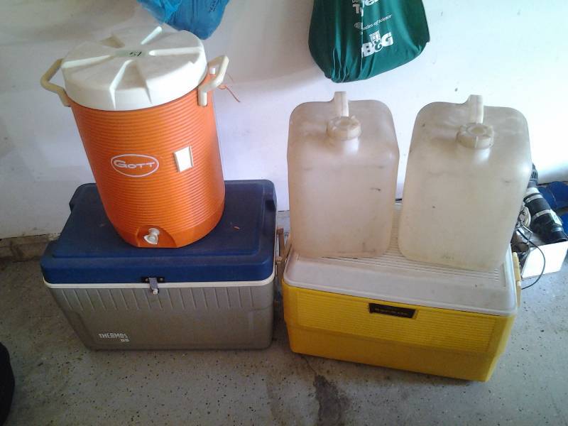 lot 51 image: 2-Coolers, Jug, 2-Other Water Jugs
