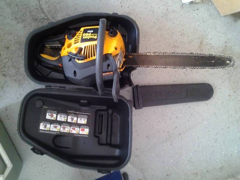 lot 52 image: Poulan 18 Inch 42cc Chain Saw With Chain, File & Case