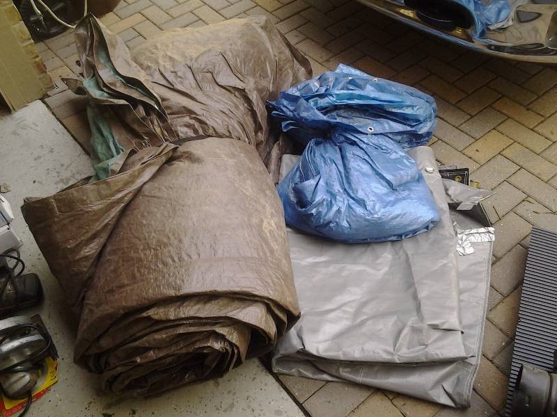 lot 62 image: 100x40 Tarp, 2-Others