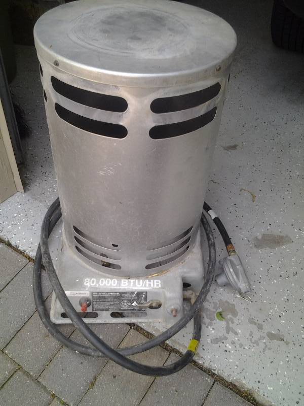 lot 64 image: 80,000 BTU Propane Heater