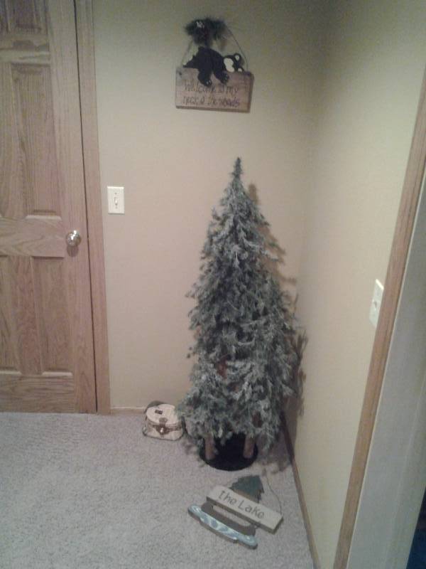 lot 116 image: Rustic Lodge Decor-Tree, Wood Signs