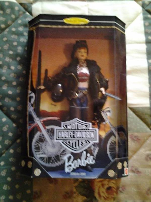 lot 132 image: Harley Barbie 1998 Collectors Edition 2nd In Series
