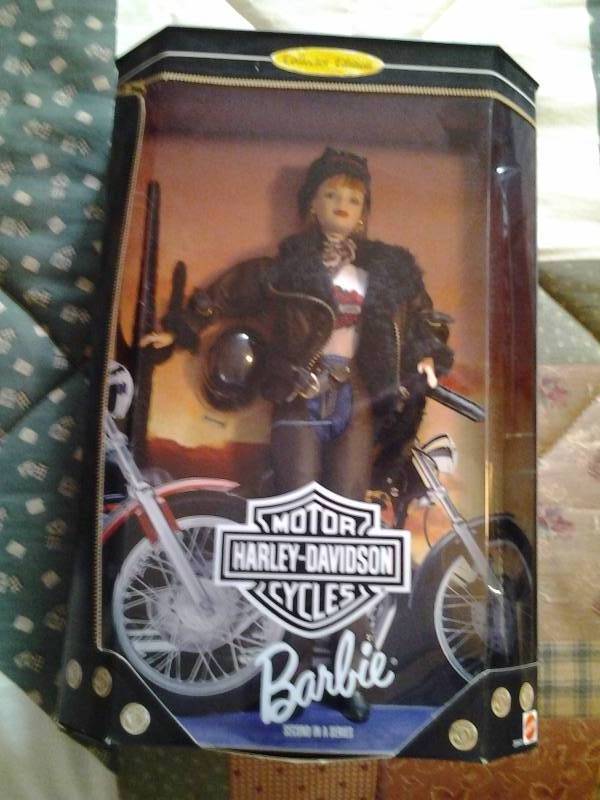 lot 133 image: Harley Barbie 1998 Collectors Edition 2nd In Series