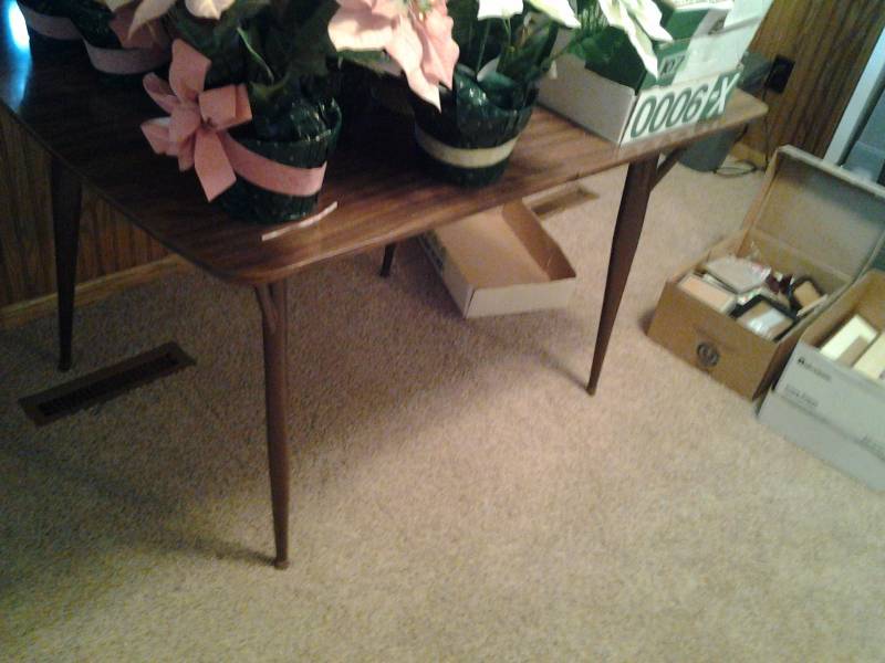 lot 142 image: Dining Table Only