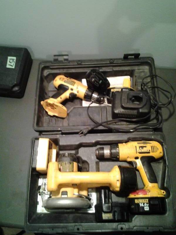 lot 158 image: Dewalt Cordless Tool Set With 2 Chargers, 2 Drills, Saw, Circular Saw, 5 Batteries
