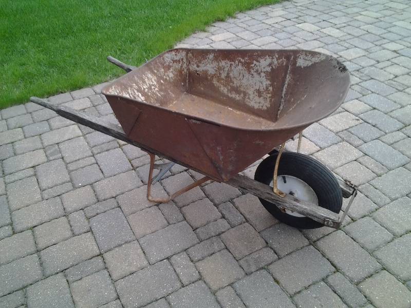 lot 165 image: Wheel Barrow