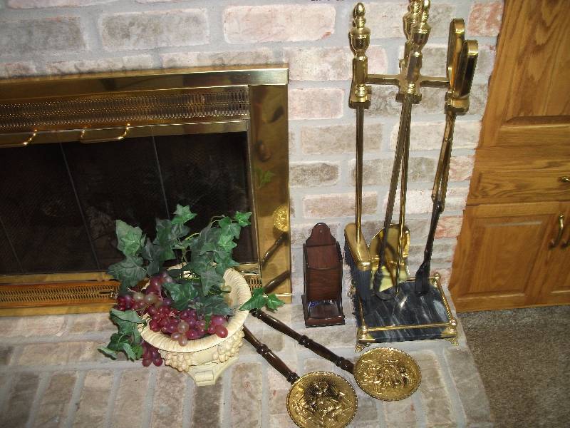lot 96 image: Fireplace Tools & Decor