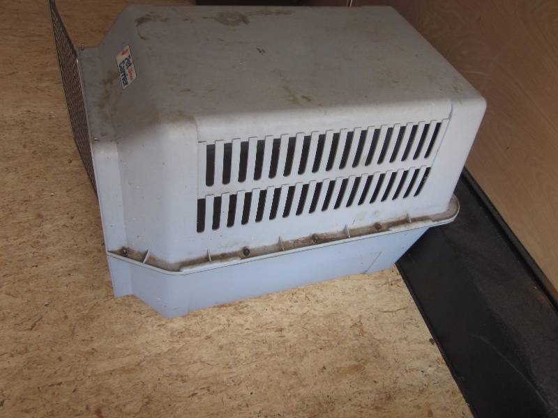 Pet Crate and Supplies