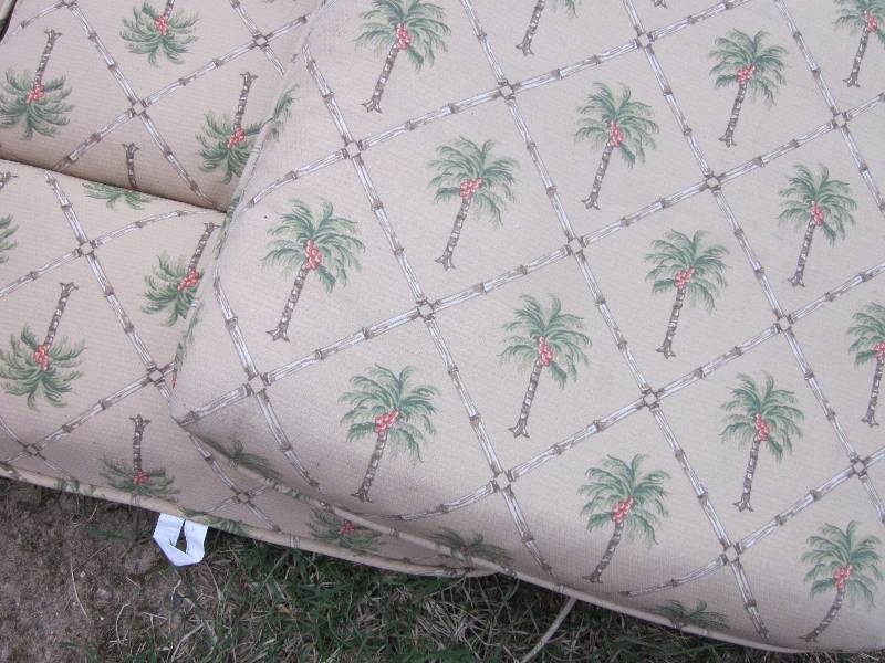 4 Cushions