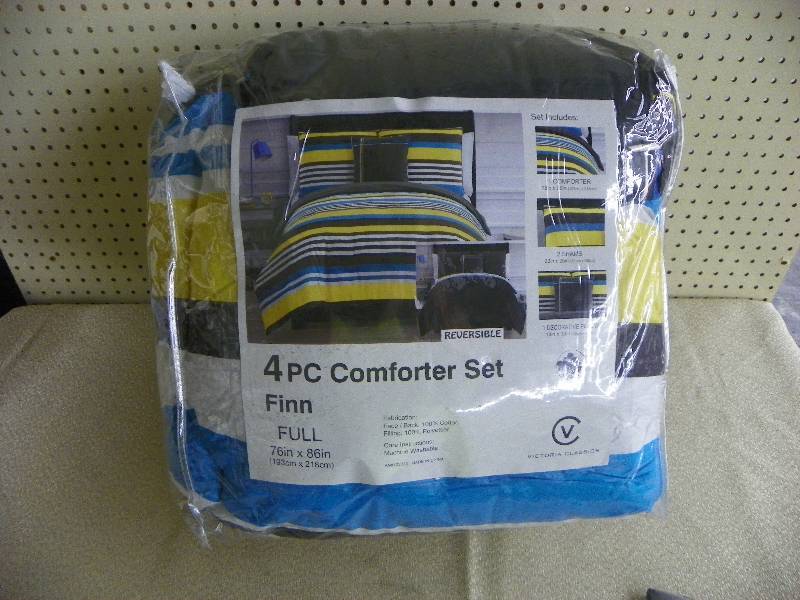 FINN 4PC FULL COMFORTER SET, MSRP $114.99