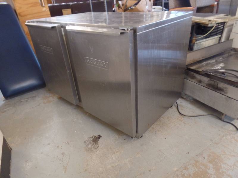 lot 407 image: HOBART COOLER