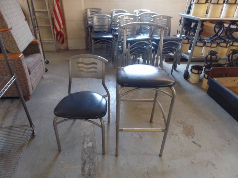lot 419 image: METAL CAFE CHAIRS