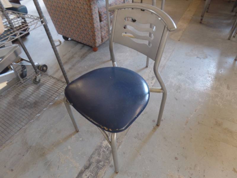lot 418 image: METAL CAFE CHAIRS