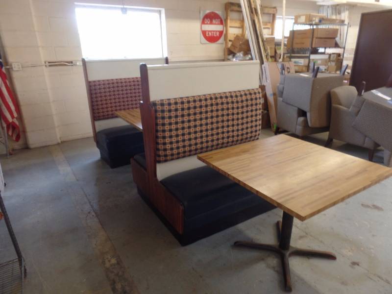 lot 426 image: BOOTHS