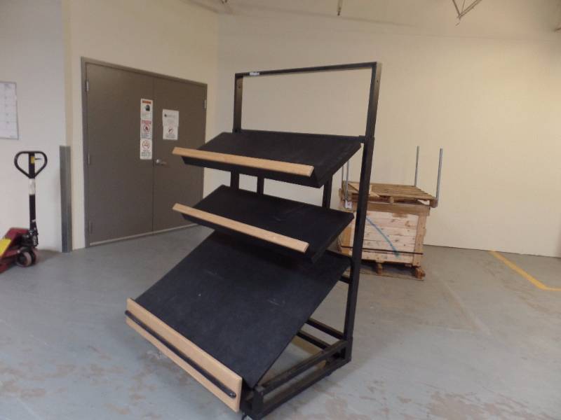 lot 429 image: MODERN ROLLING DISPLAY RACK
